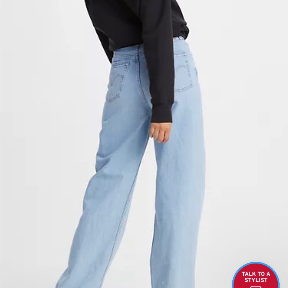 NWT Levi Jeans (light blue/gray wash)